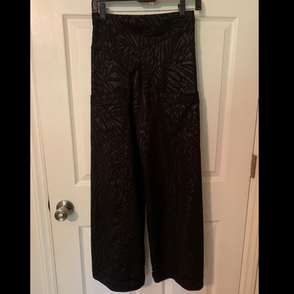 Autumn Teneyl black zebra print Daphne pants